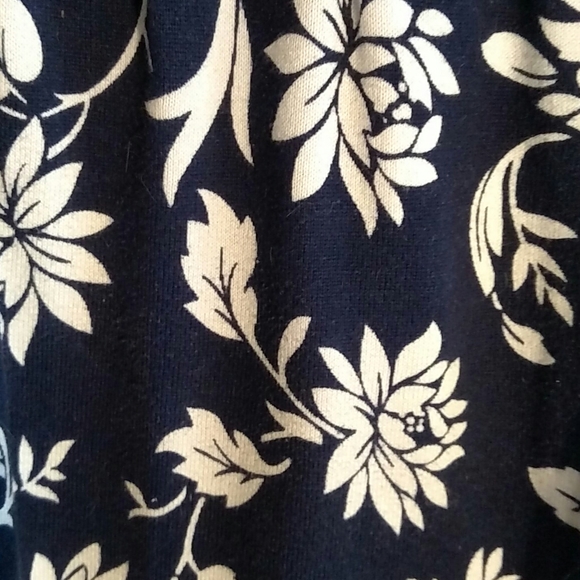 Cathy Daniels Women's XL Blouse floral pattern - Picture 3 of 4